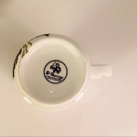 Daisy Flower Plate &Cup Set St George’s Bone China - Picture 3 of 5